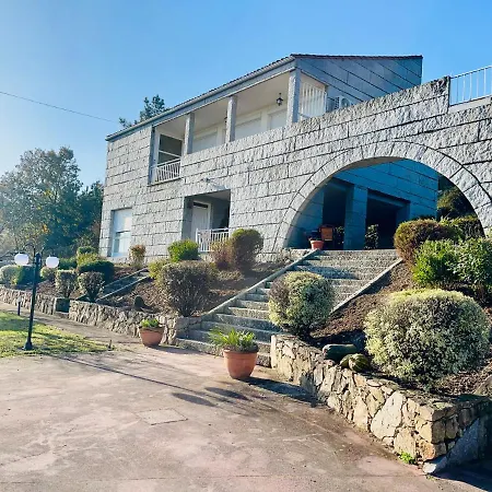 O Souto De Monteasnal Holiday home Ourense